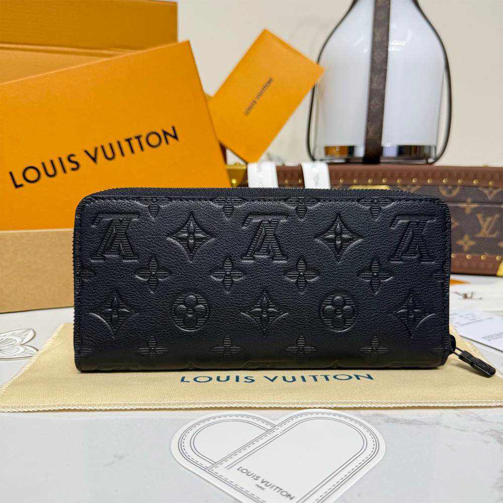 LV Zippy Wallet Horizontal