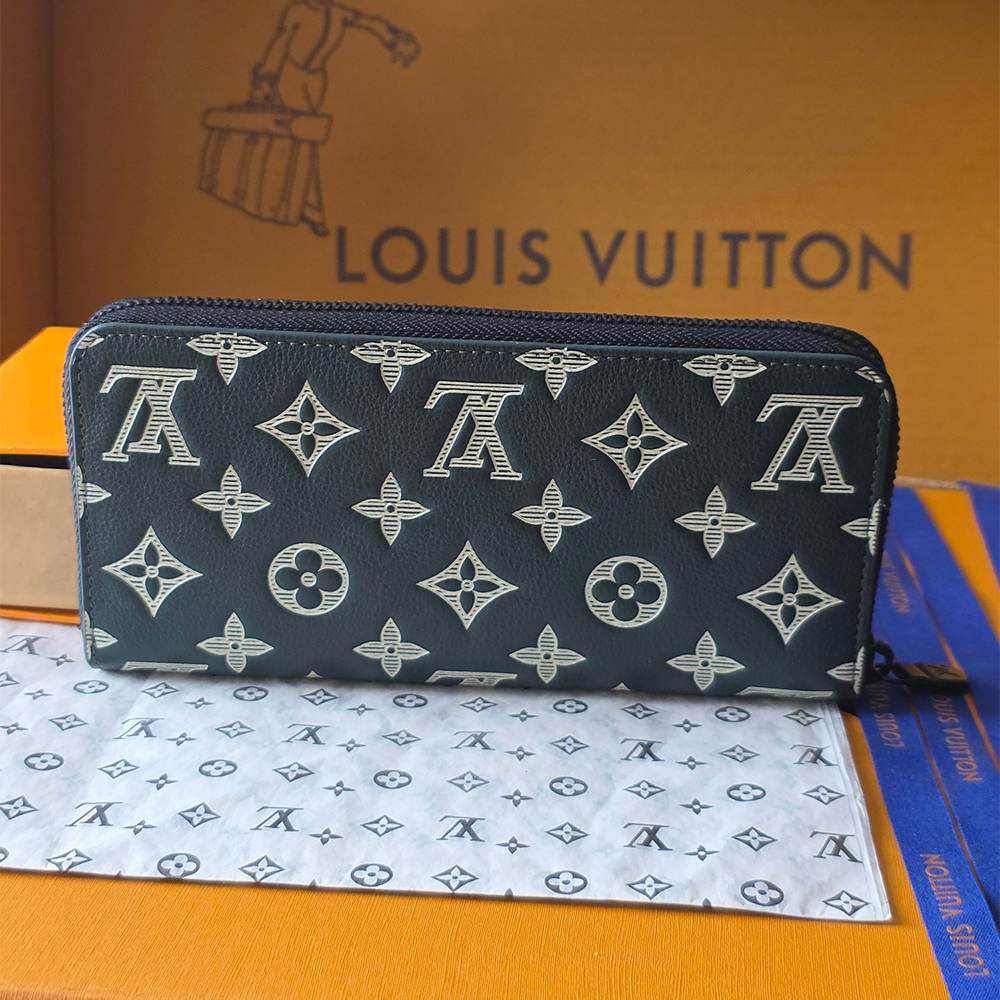 LV Zippy Wallet Horizontal
