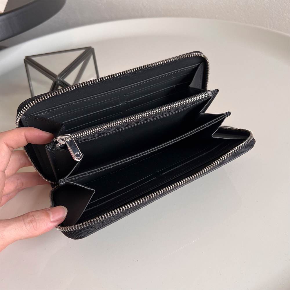 LV Zippy Wallet