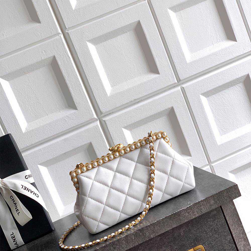 Ch**el Clutch(HIGH-END GRADE)