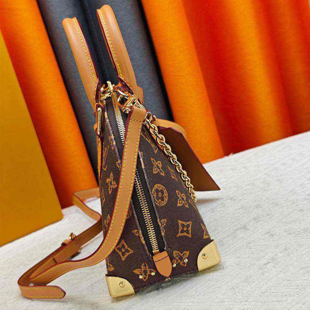 LV Alma Trunk BB