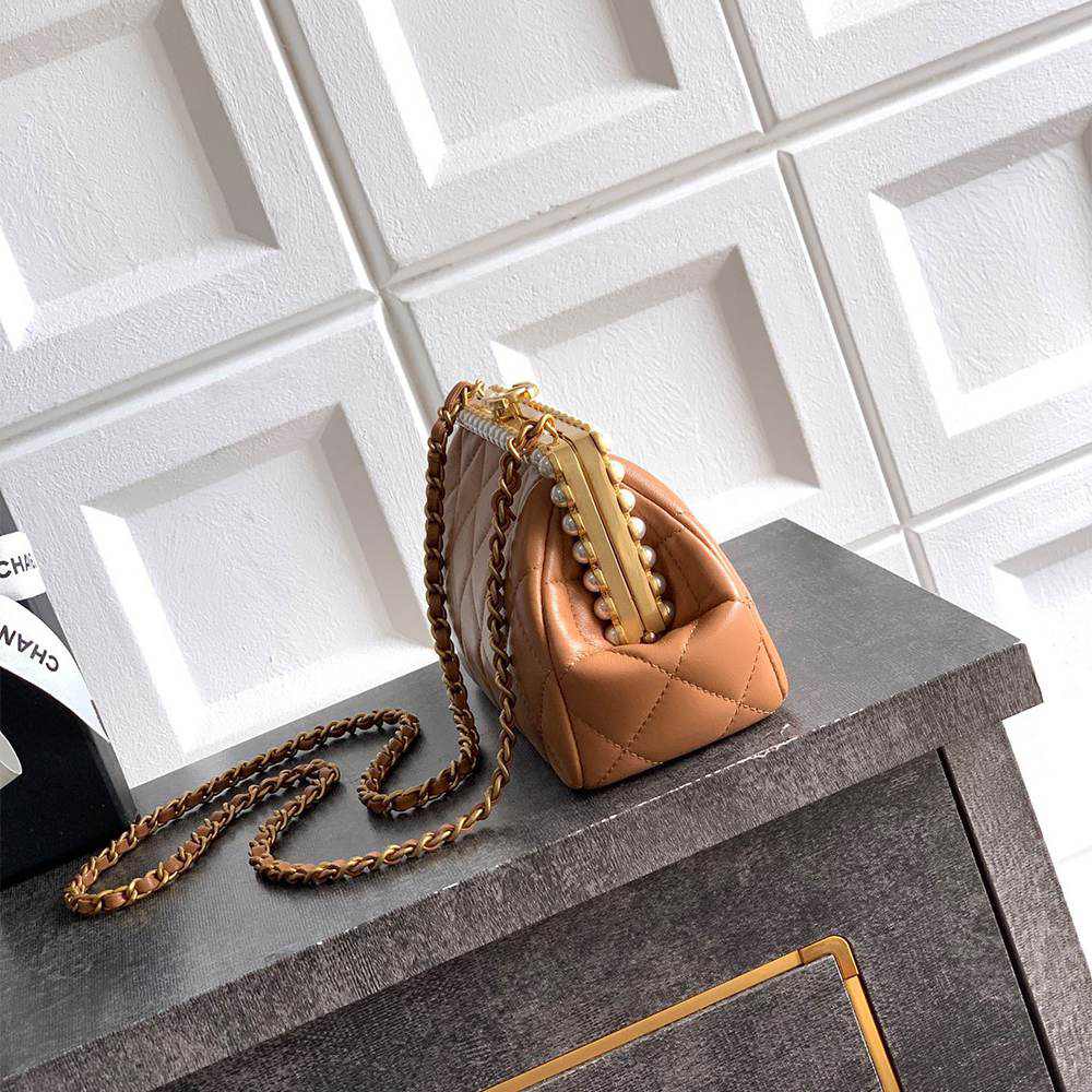 Ch**el Clutch(HIGH-END GRADE)