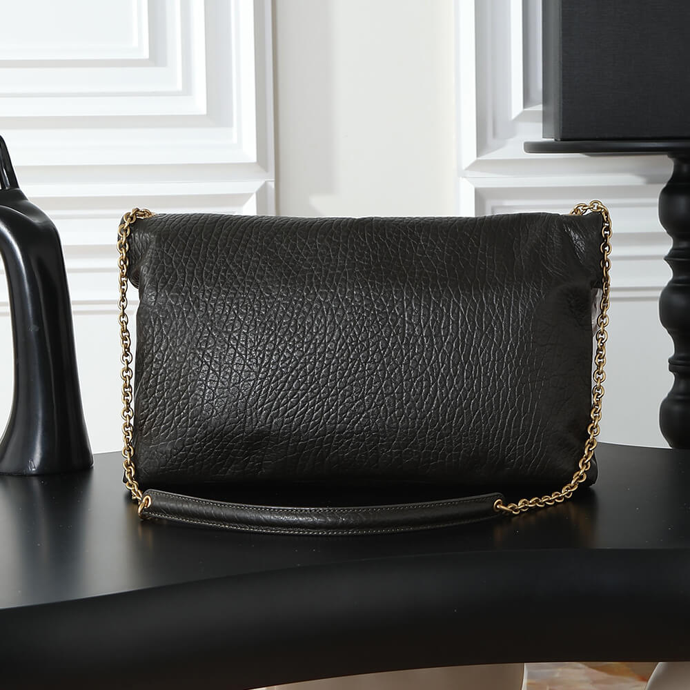 Y51 CASSANDRE XXL envelope pouch on chain in lambskin