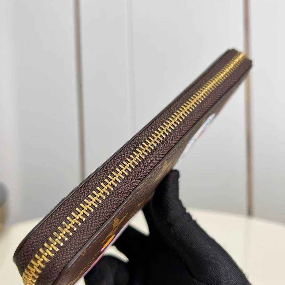 LV Zippy Wallet(HIGH-END GRADE)