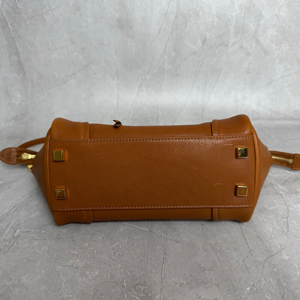ce1i*e small new lU*gage in s*pple shiny lambskin(high-end grade)