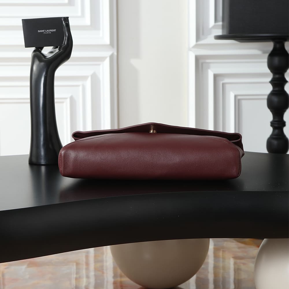 Y51 CASSANDRE large envelope pouch in shiny leather