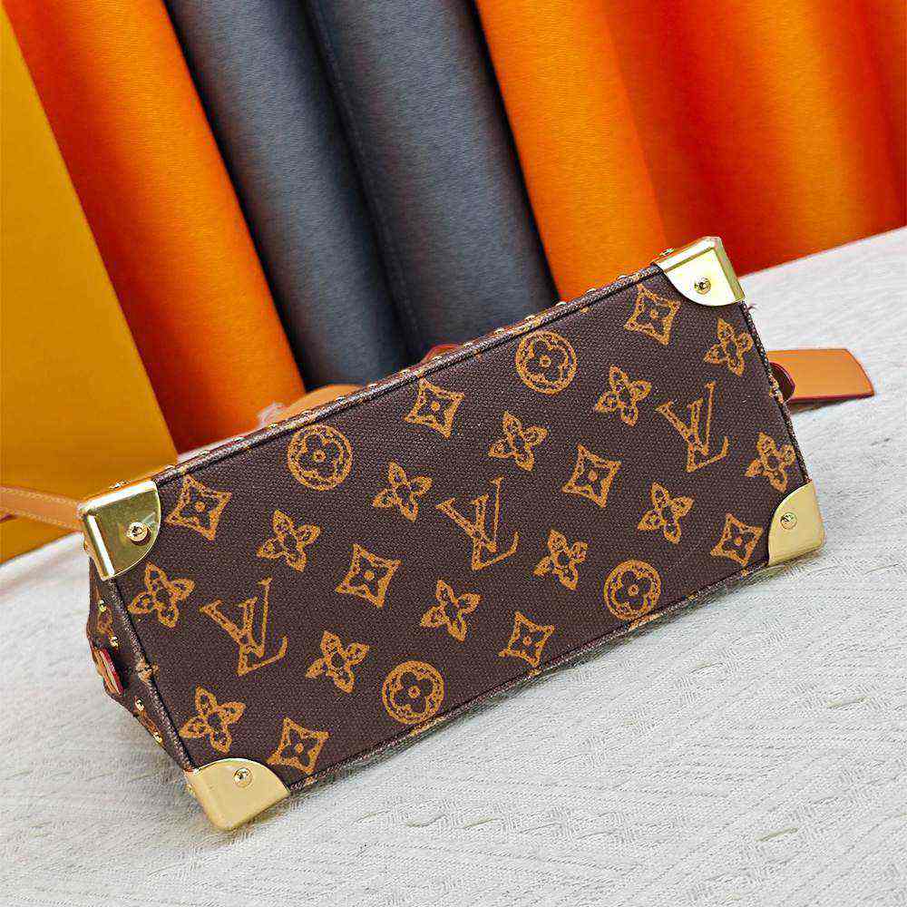 LV Alma Trunk BB