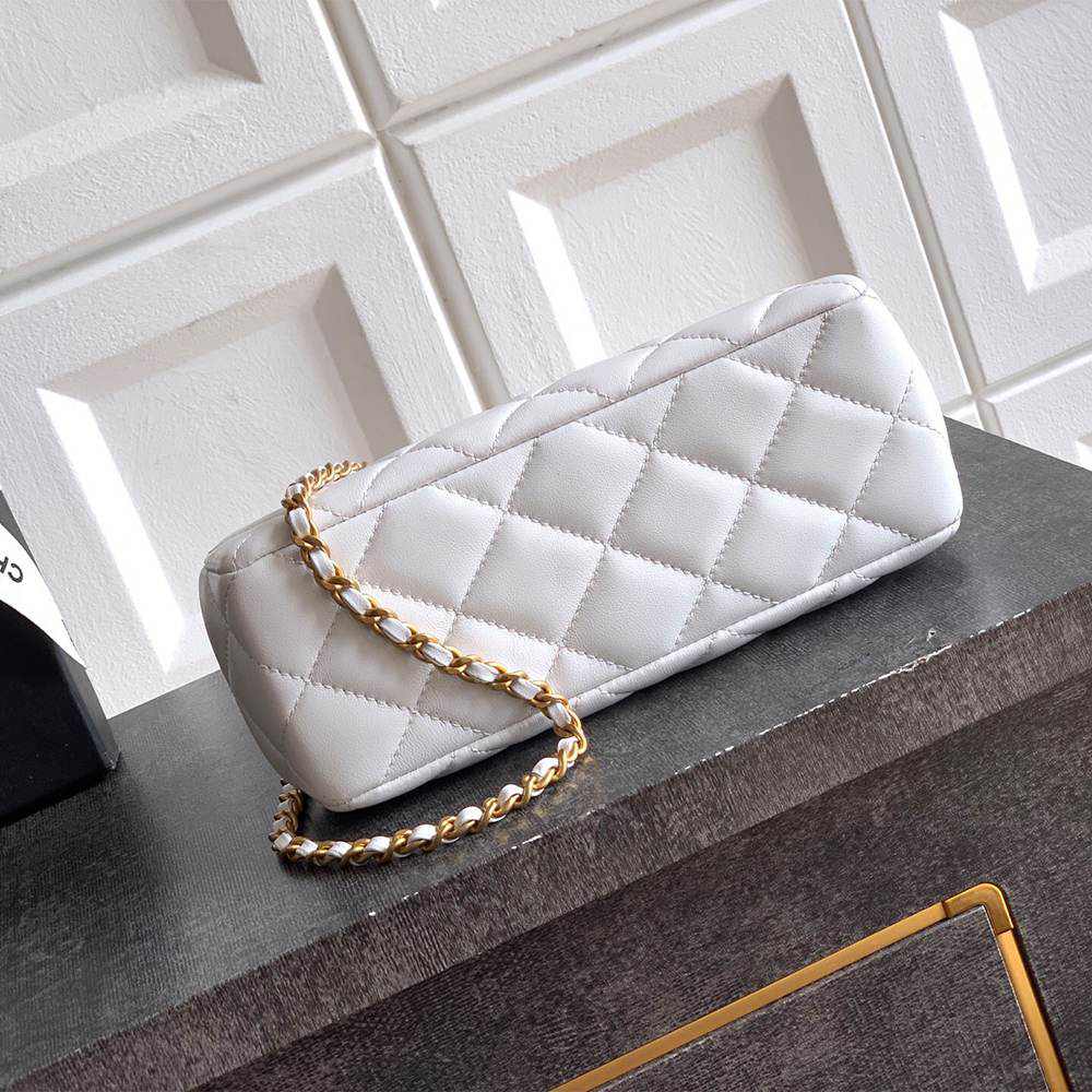 Ch**el Clutch(HIGH-END GRADE)