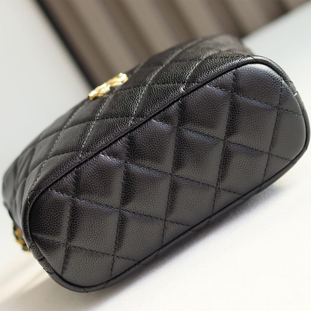 Ch**el Clutch with Chain(HIGH-END GRADE)