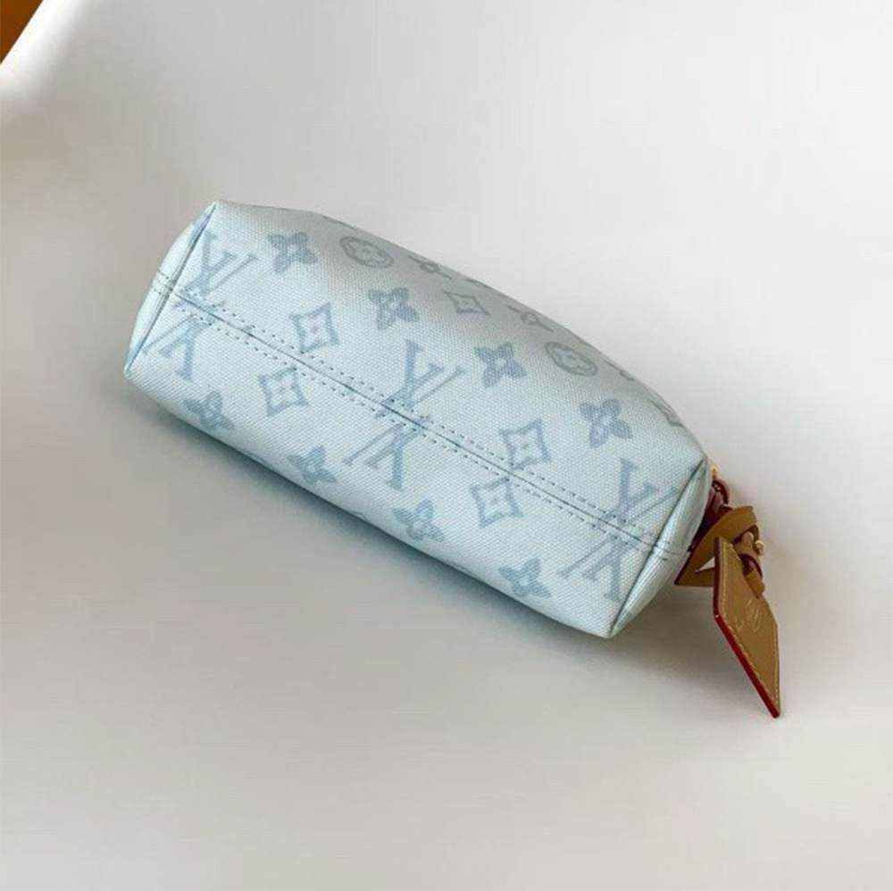 LV Pochette Hills