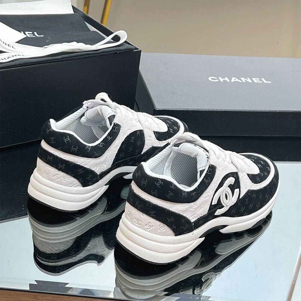 Ch**el 22A Low-Top Lace-Up Sneakers