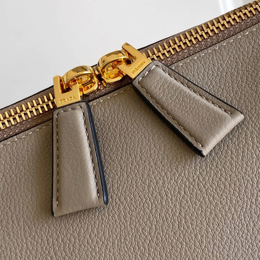 Pra*a Pra*a Darling medium leather shoulder bag
