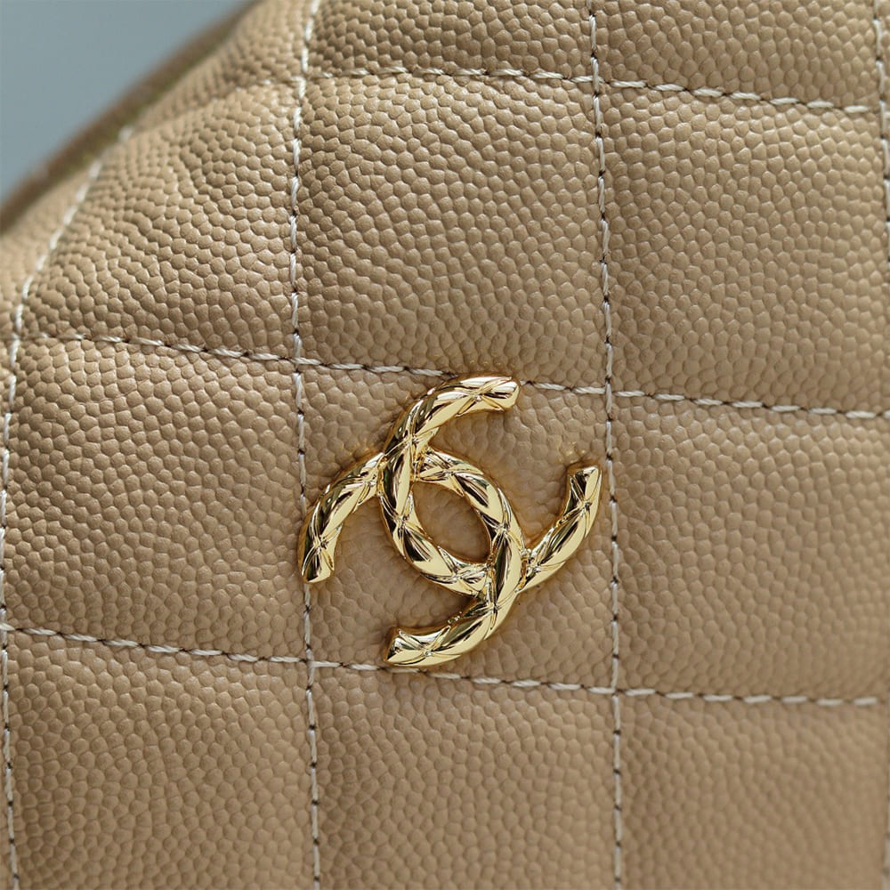 Ch**el Clutch with Chain(HIGH-END GRADE)
