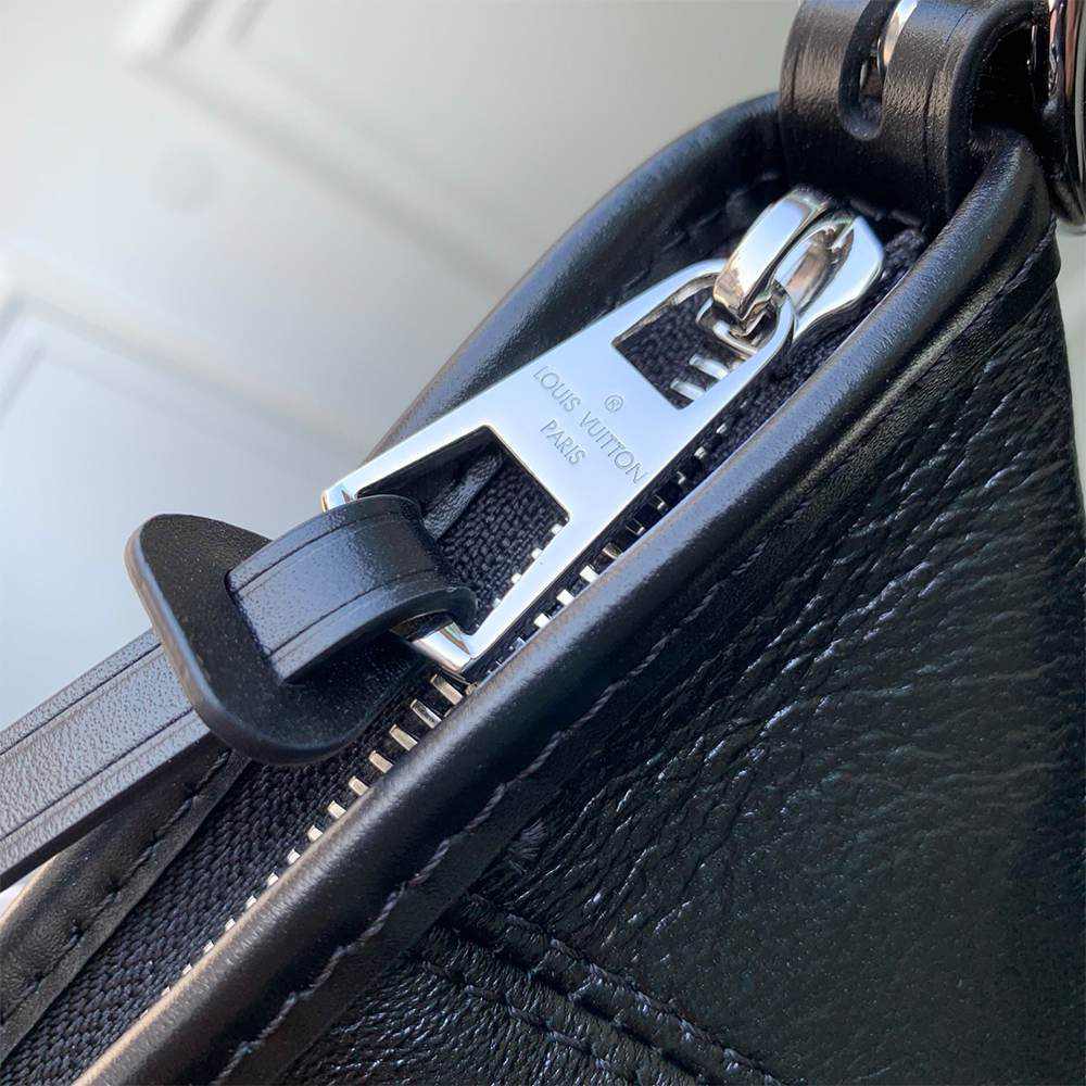 LV CarryAll East West(HIGH-END GRADE)