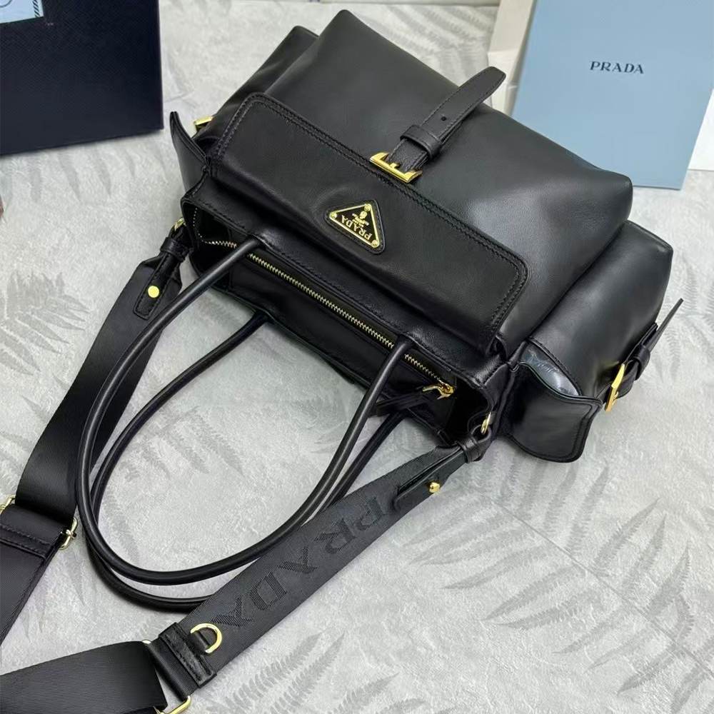 Pra*a Explore medium nappa leather tote bag(HIGH-END GRADE)