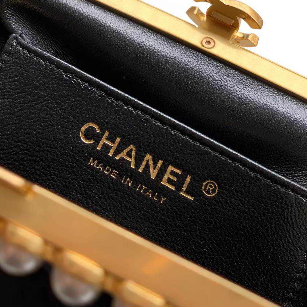 Ch**el Clutch(HIGH-END GRADE)