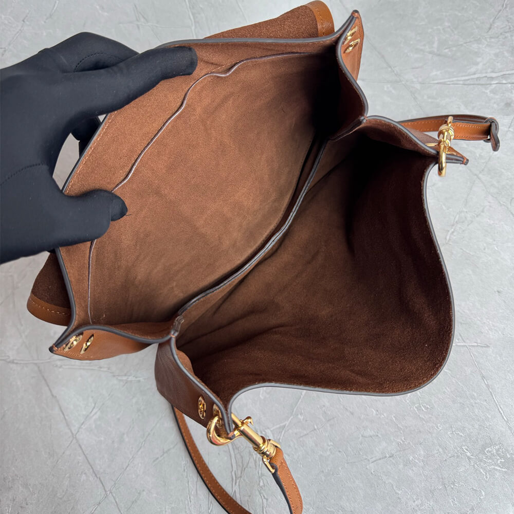 Ce1i*e SOFT TRIOMPHE BESACE IN S*pPLE SHINY LAMBSKIN(HIGH-END GRADE)