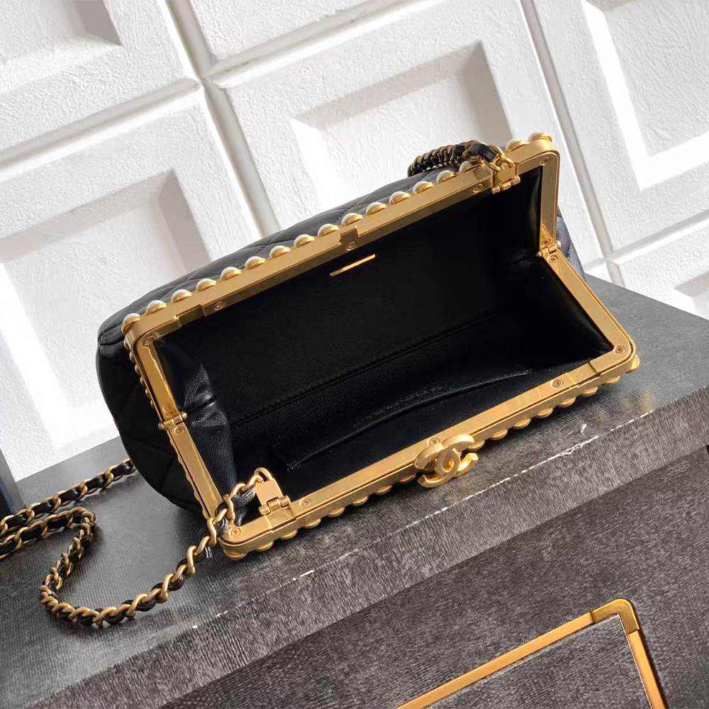 Ch**el Clutch(HIGH-END GRADE)