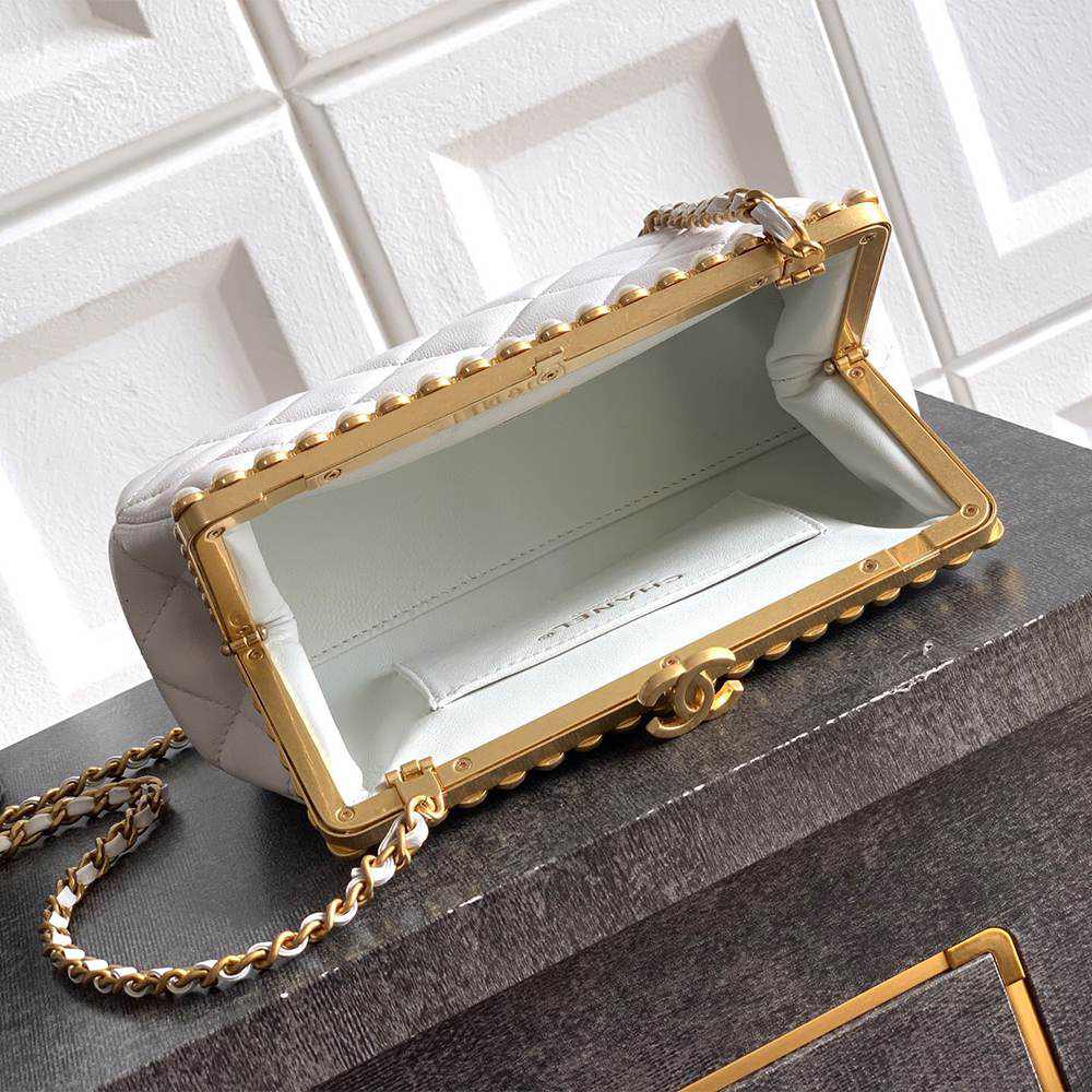 Ch**el Clutch(HIGH-END GRADE)