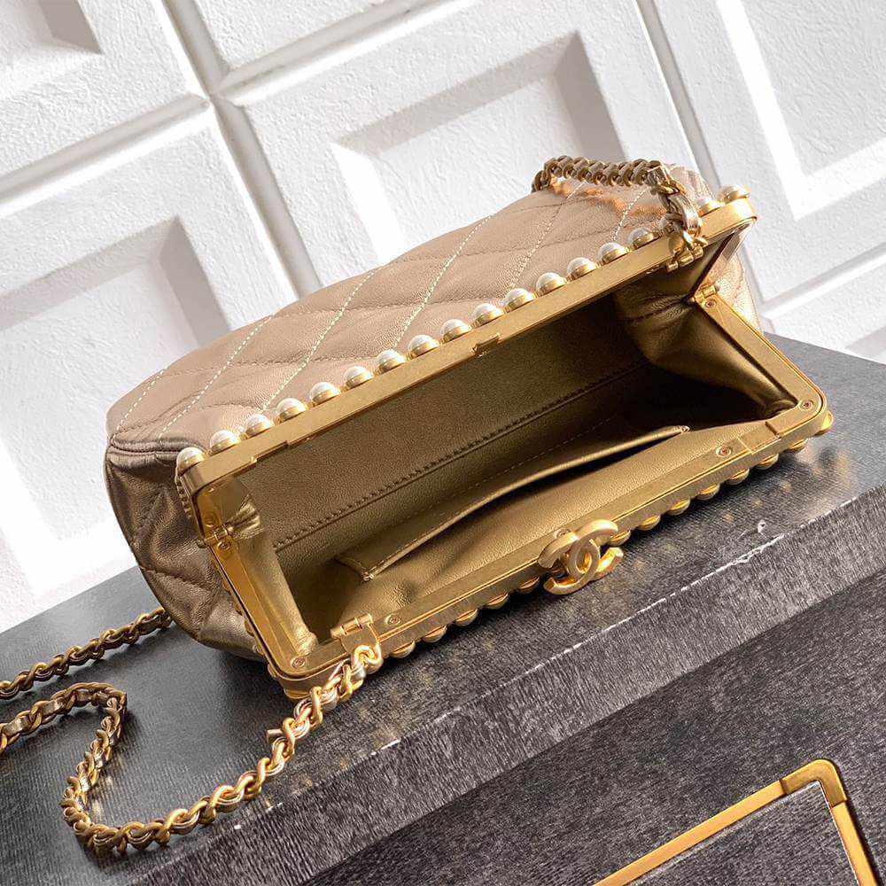 Ch**el Clutch(HIGH-END GRADE)