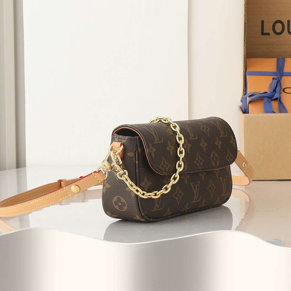 LV Wallet On Chain Ivy