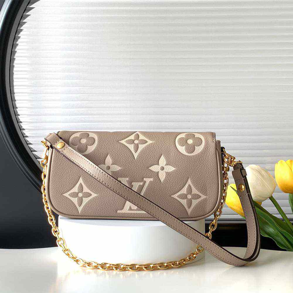 LV Wallet On Chain Ivy