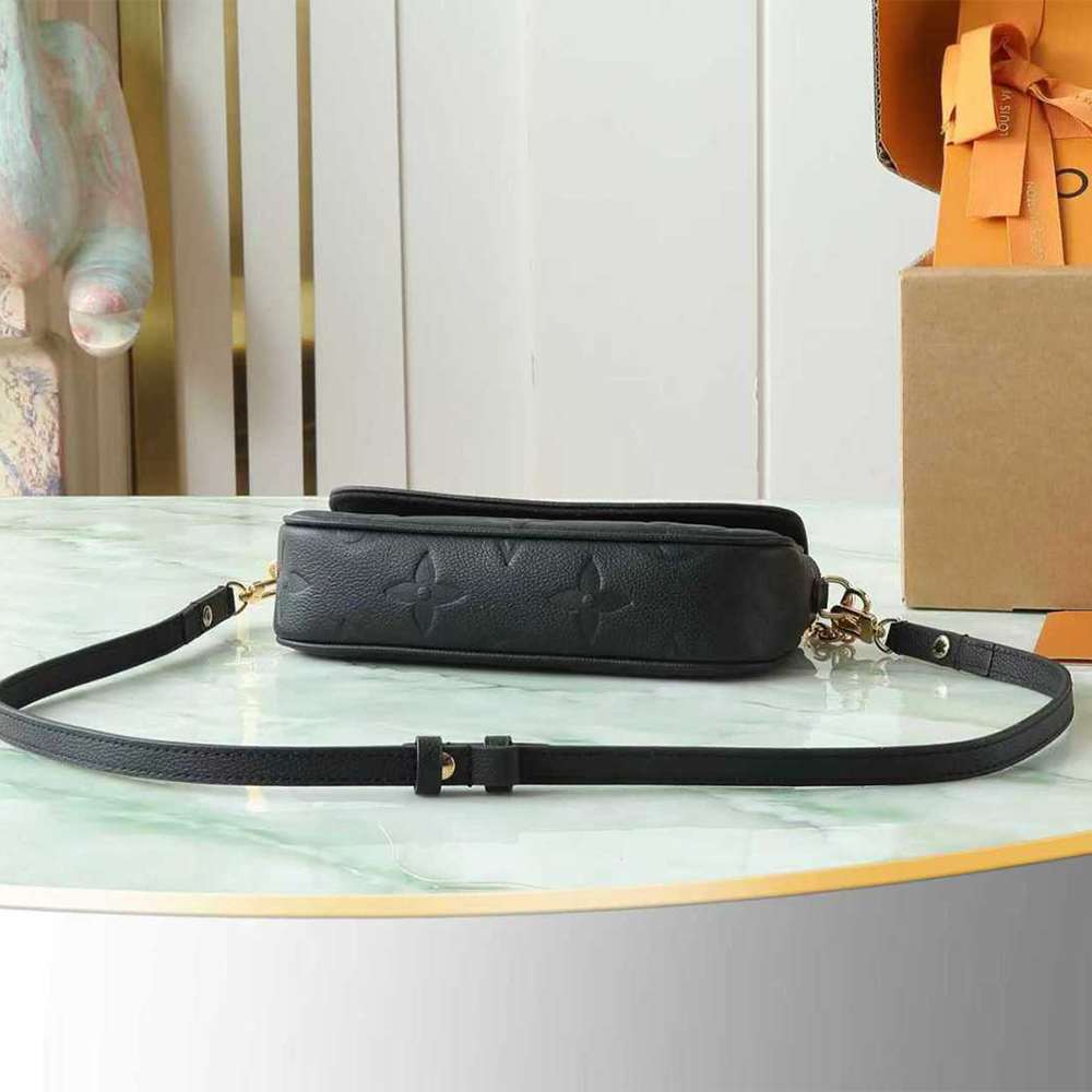 LV Wallet On Chain Ivy