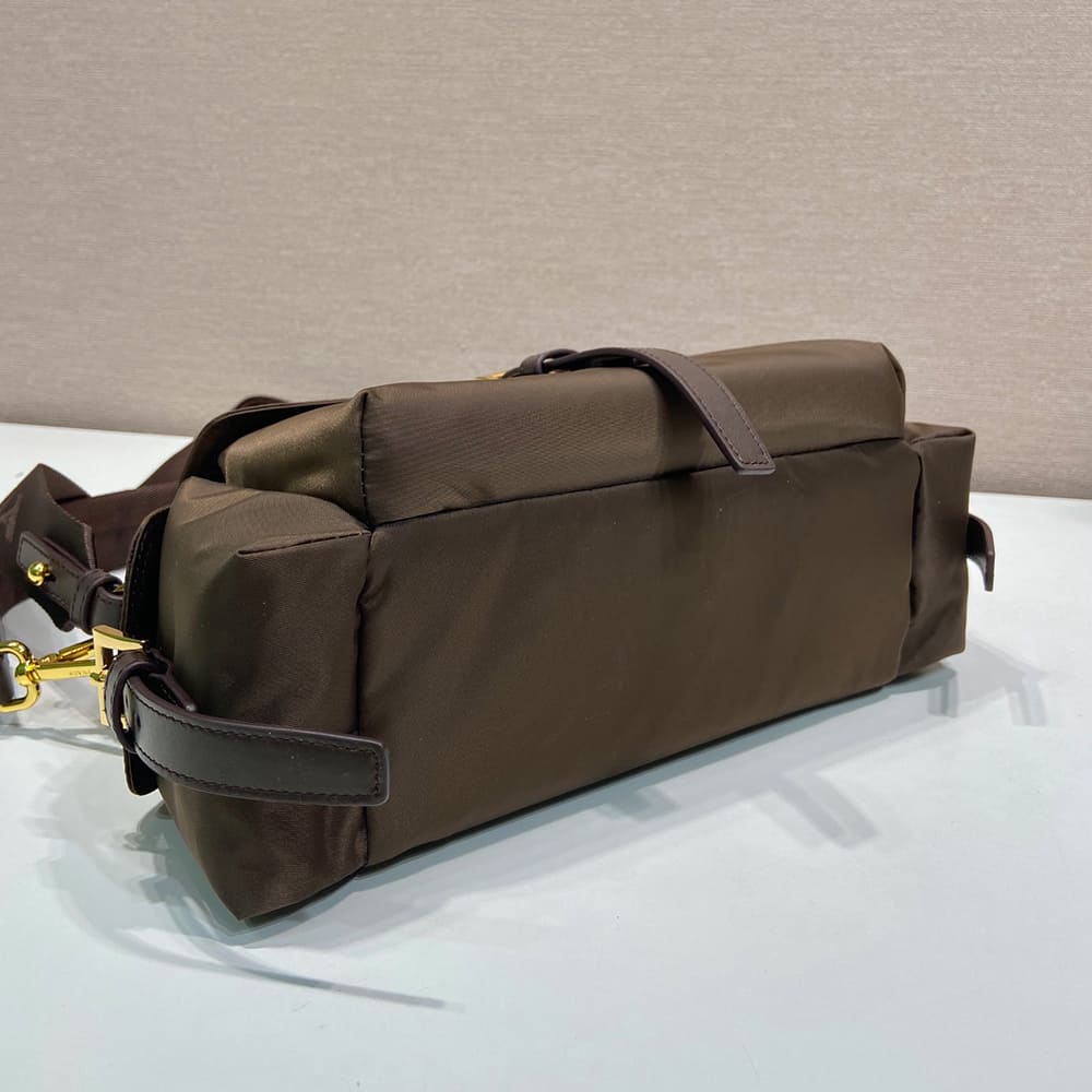 Pra*a Explore medium Re-Nylon shoulder bag with flap(HIGH-END GRADE)