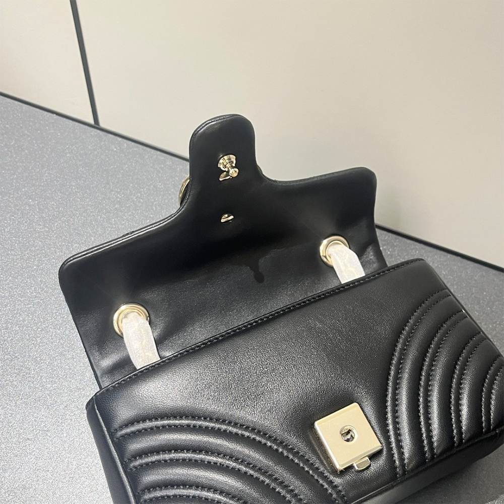 GG Marmont small shoulder bag(HIGH-END GRADE)