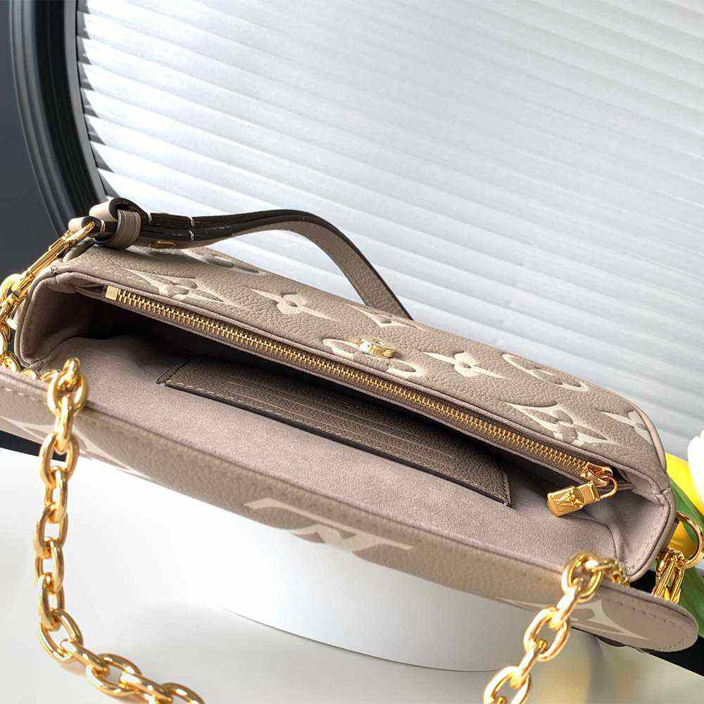 LV Wallet On Chain Ivy