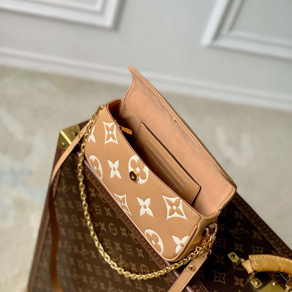 LV Wallet On Chain Ivy