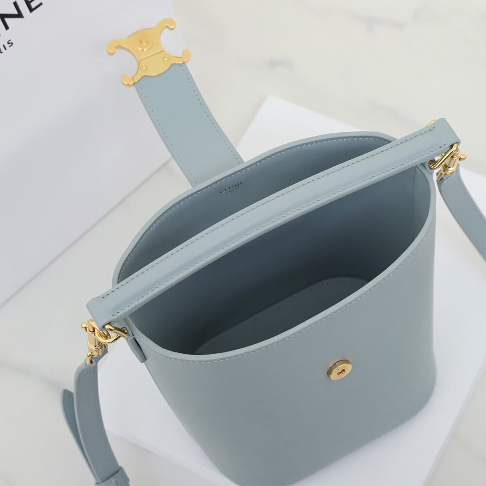 Ce1i*e SMALL BUCKET L0visE IN SMOOTH CALFSKIN(HIGH-END GRADE)