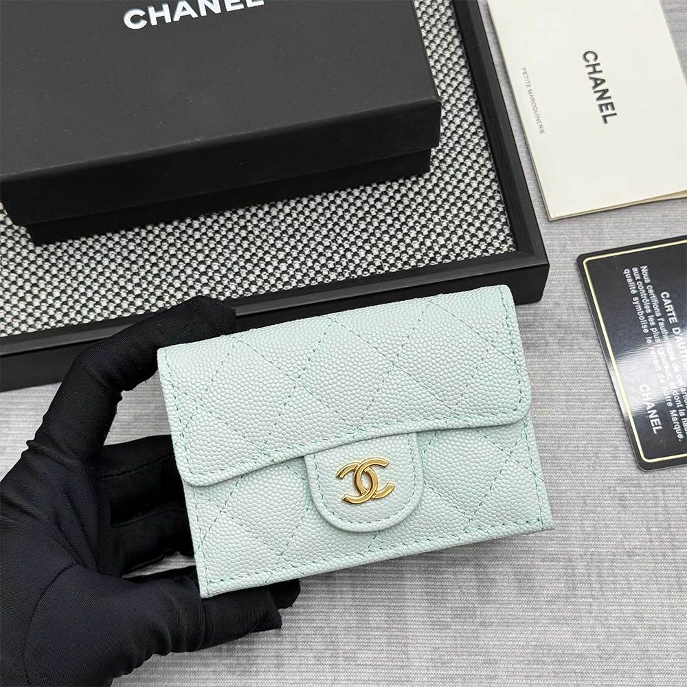 Ch**el Matelasse Classic Small Flap Tri-fold wallet