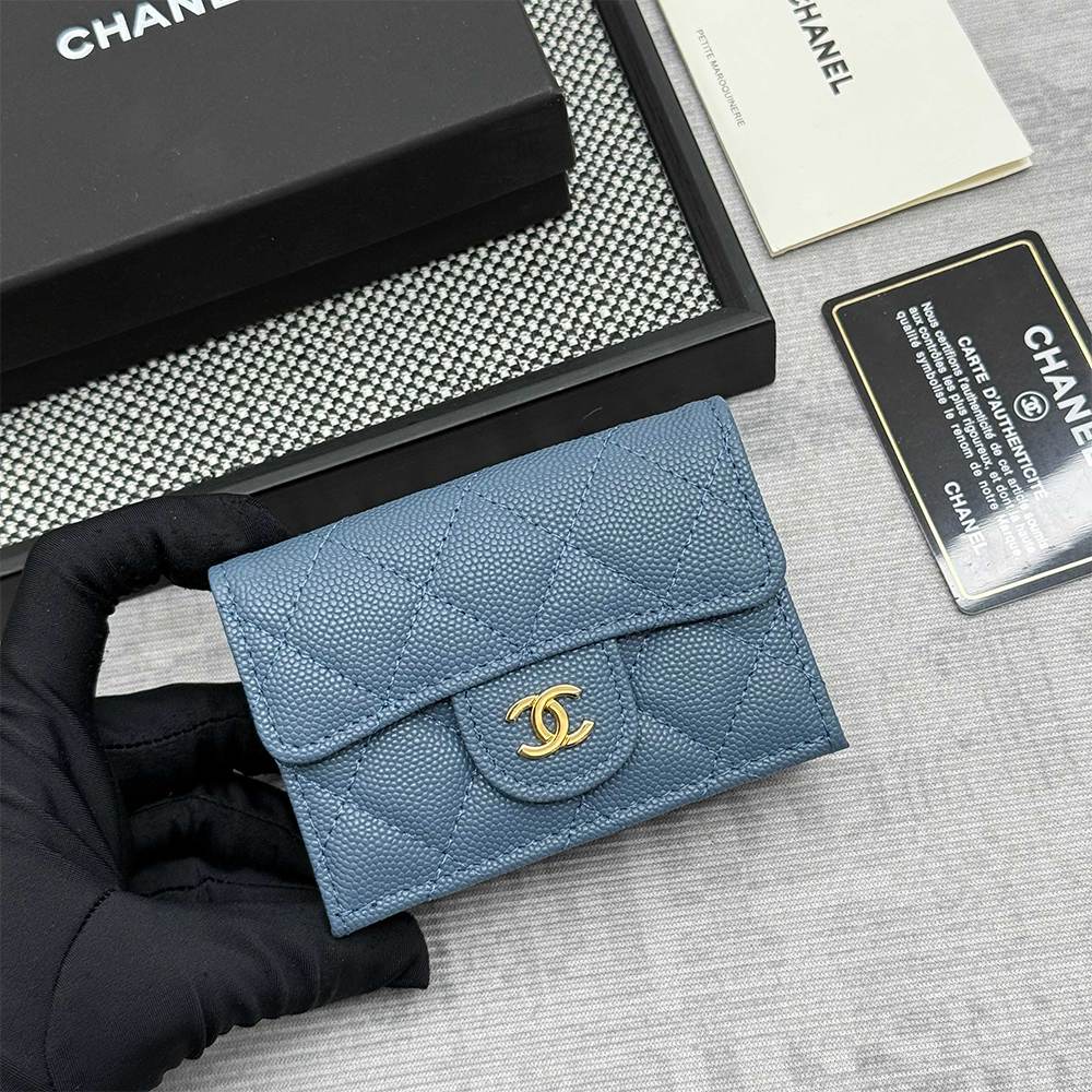 Ch**el Matelasse Classic Small Flap Tri-fold wallet