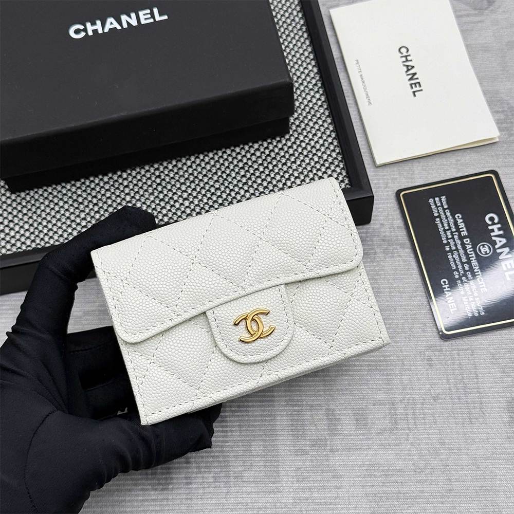 Ch**el Matelasse Classic Small Flap Tri-fold wallet