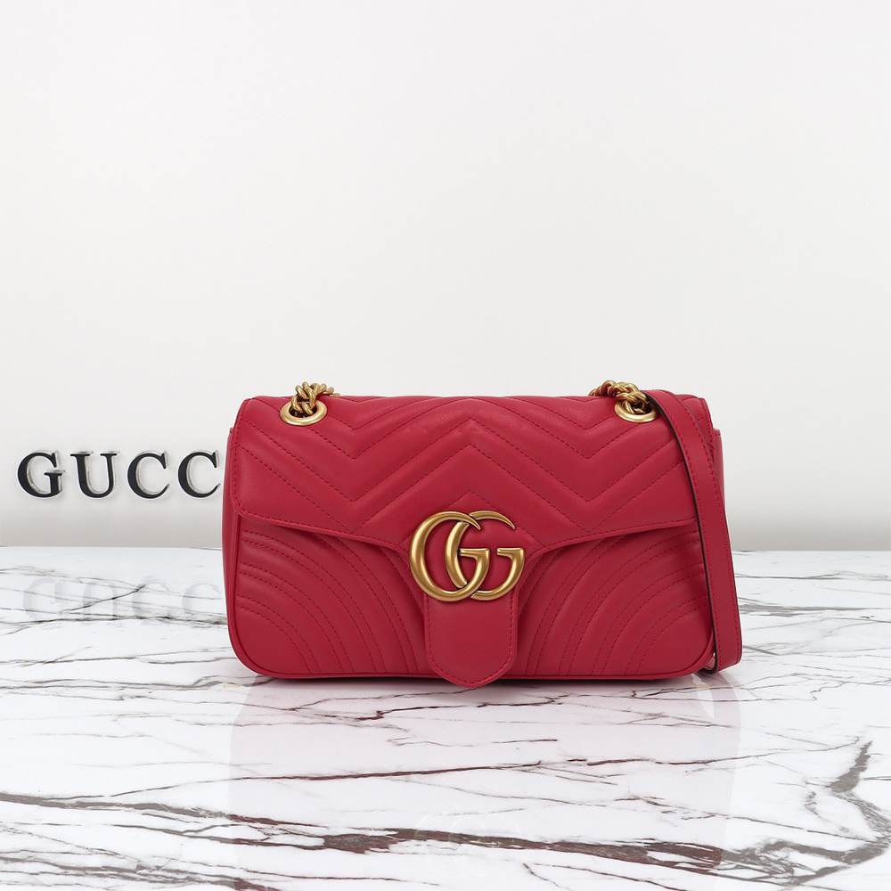 GG Marmont medium shoulder bag