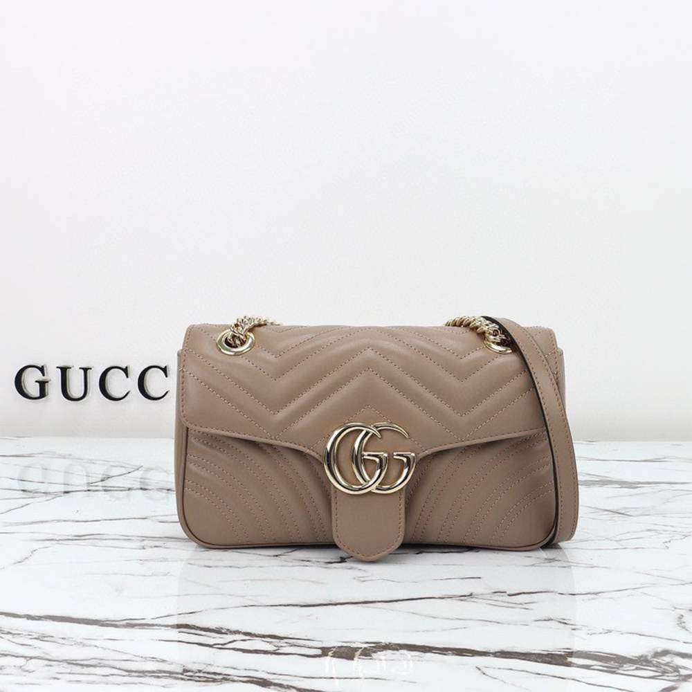 GG Marmont medium shoulder bag