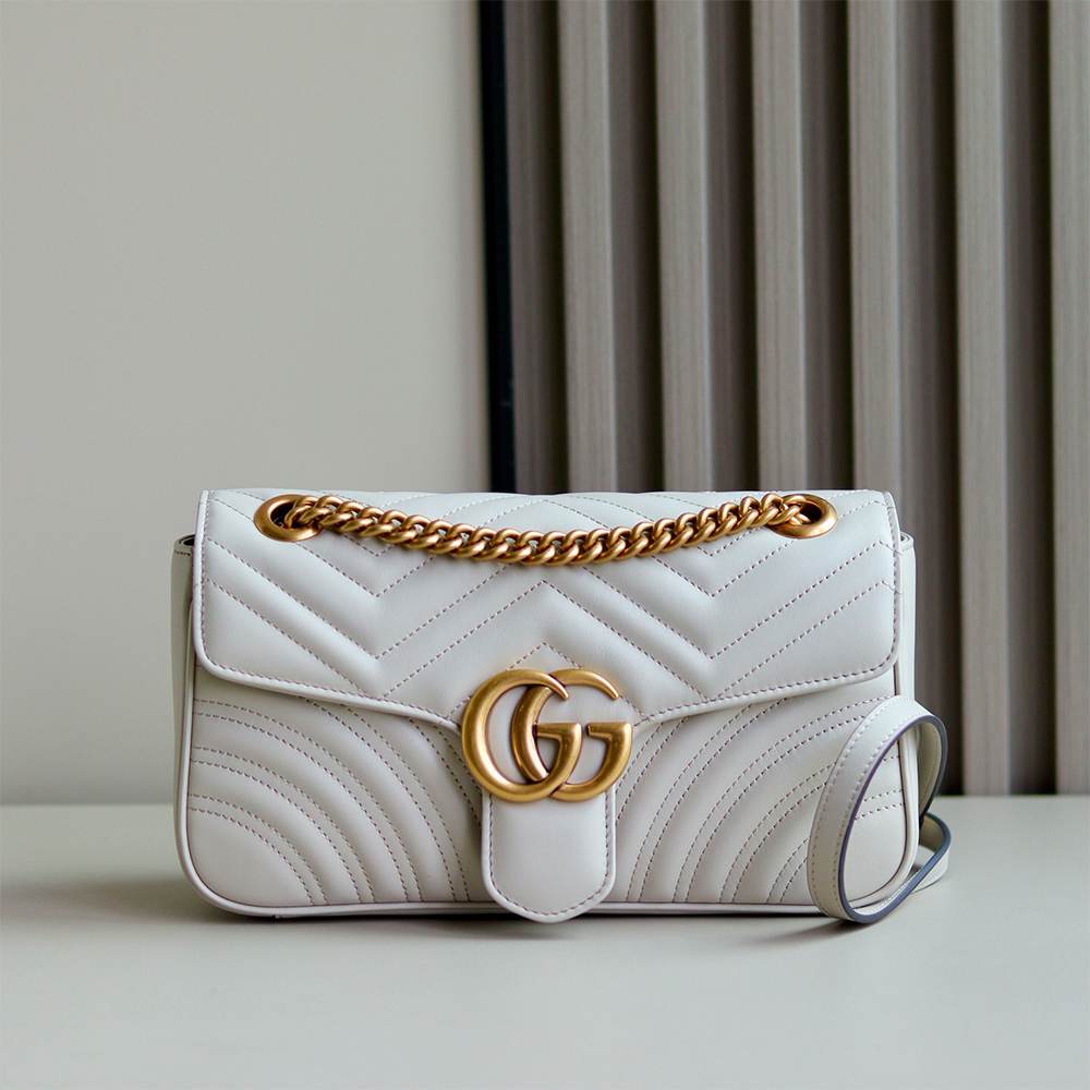 GG Marmont medium shoulder bag