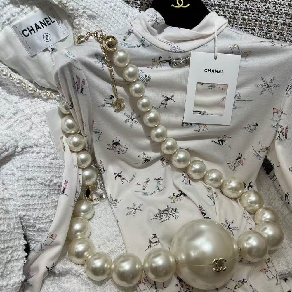 Ch**el Pearl Necklace Clutch Bag(HIGH-END GRADE)