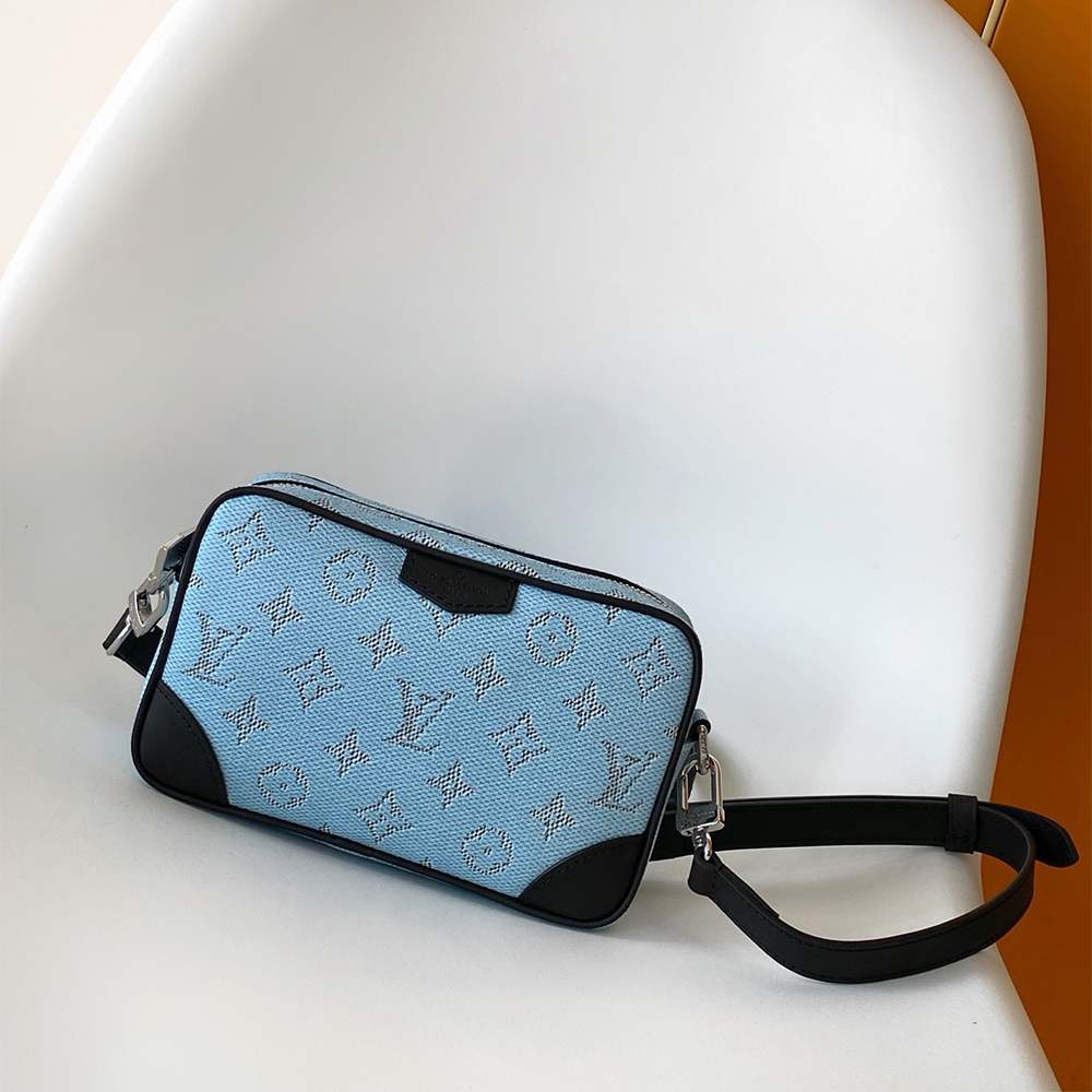 LV Trocadéro Wearable Wallet