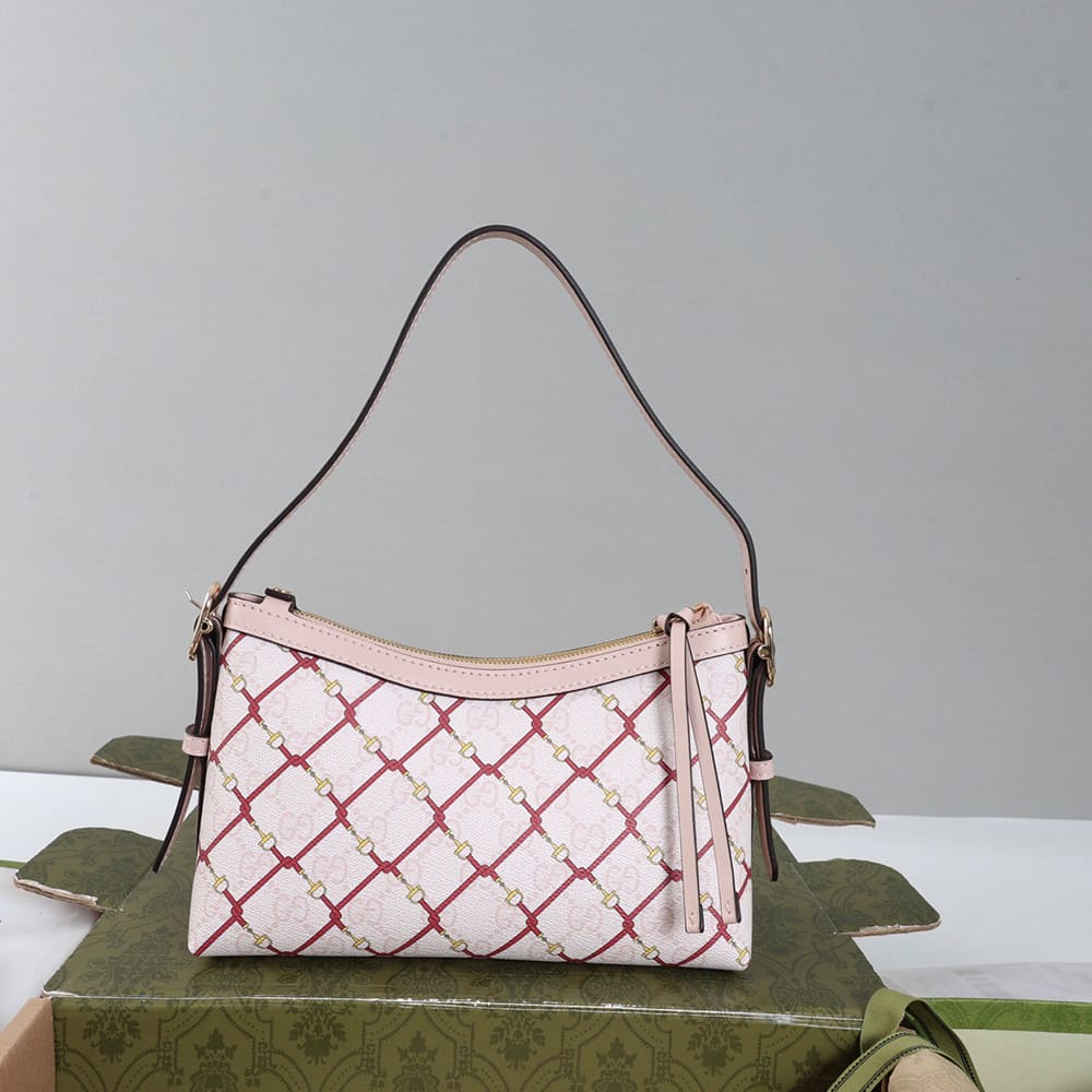 Gvc*1 GG Emblem small shoulder bag