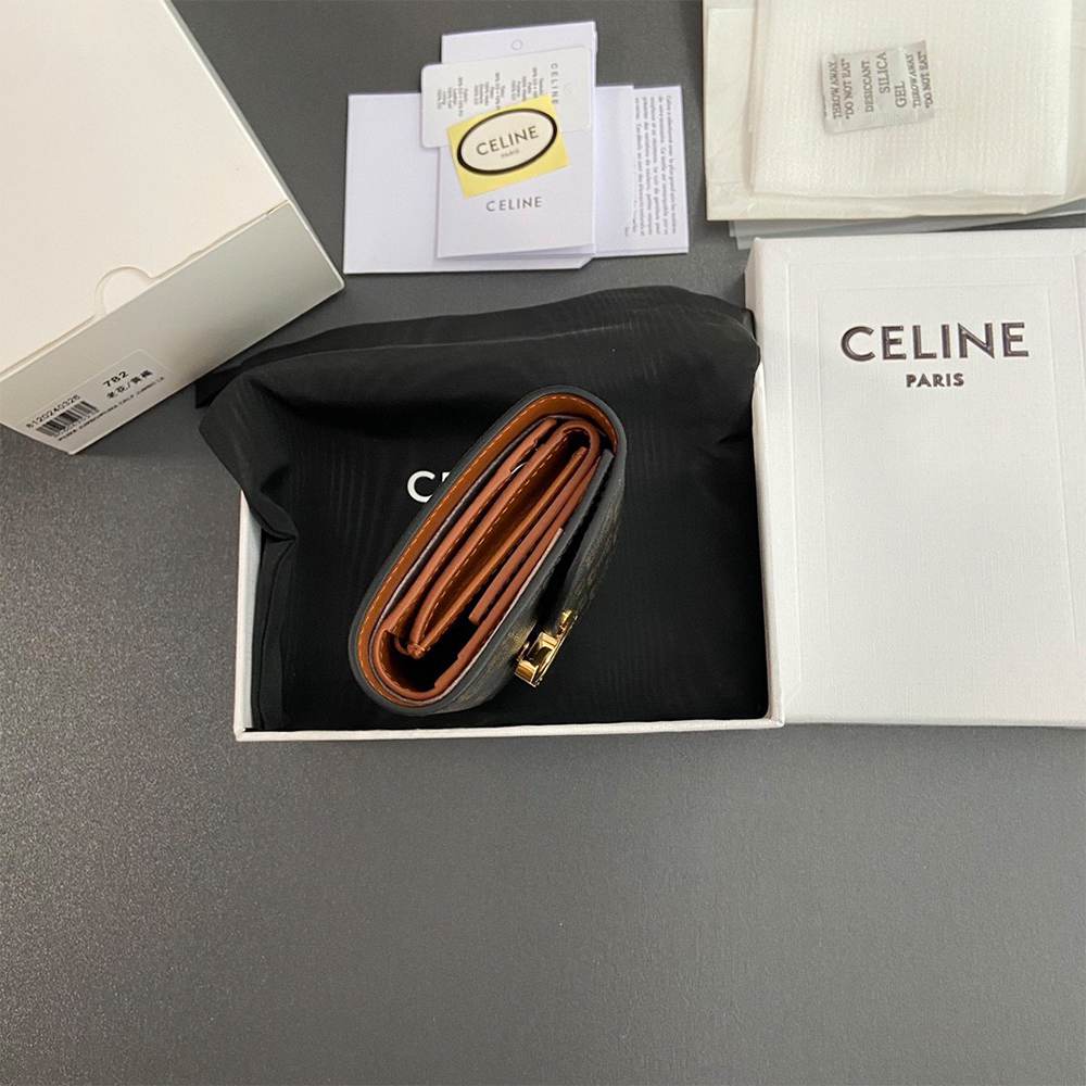 Ce1i*e Small Triomphe Flap Wallet(HIGH-END GRADE)