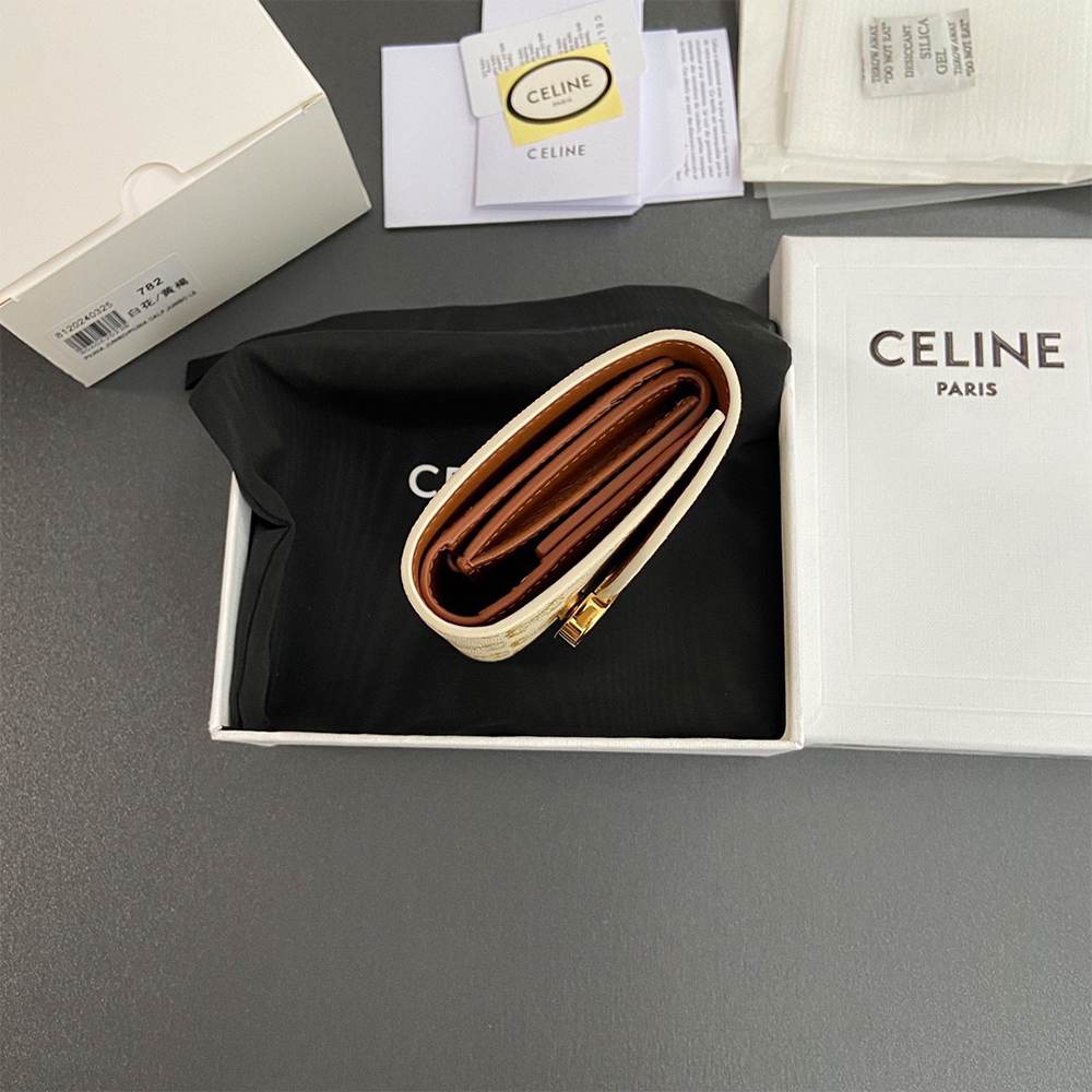 Ce1i*e Small Triomphe Flap Wallet(HIGH-END GRADE)