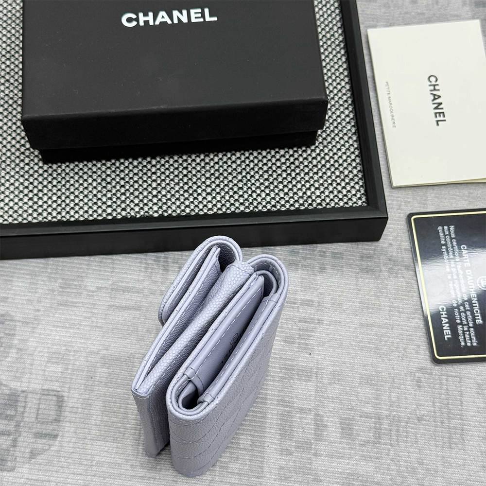 Ch**el Matelasse Classic Small Flap Tri-fold wallet