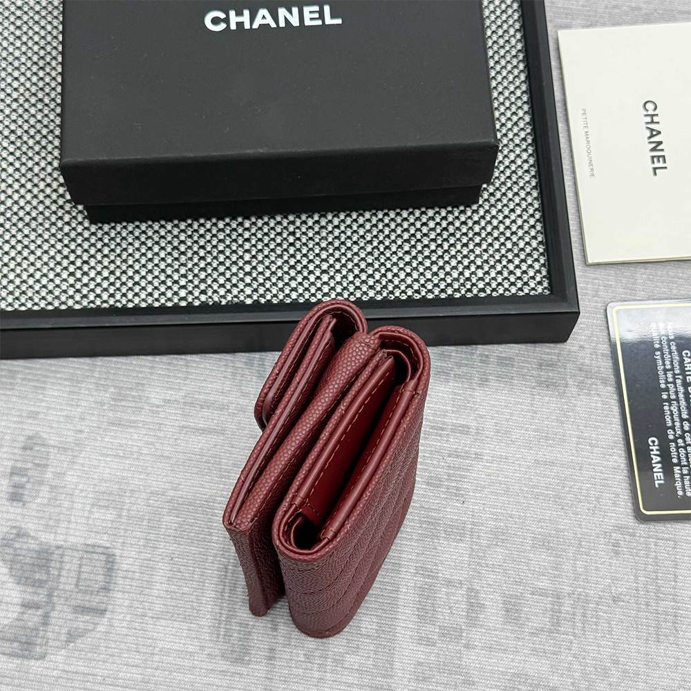 Ch**el Matelasse Classic Small Flap Tri-fold wallet