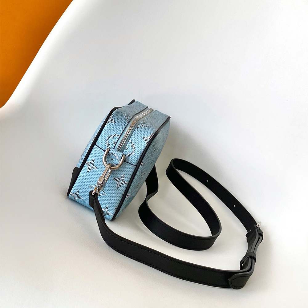 LV Trocadéro Wearable Wallet