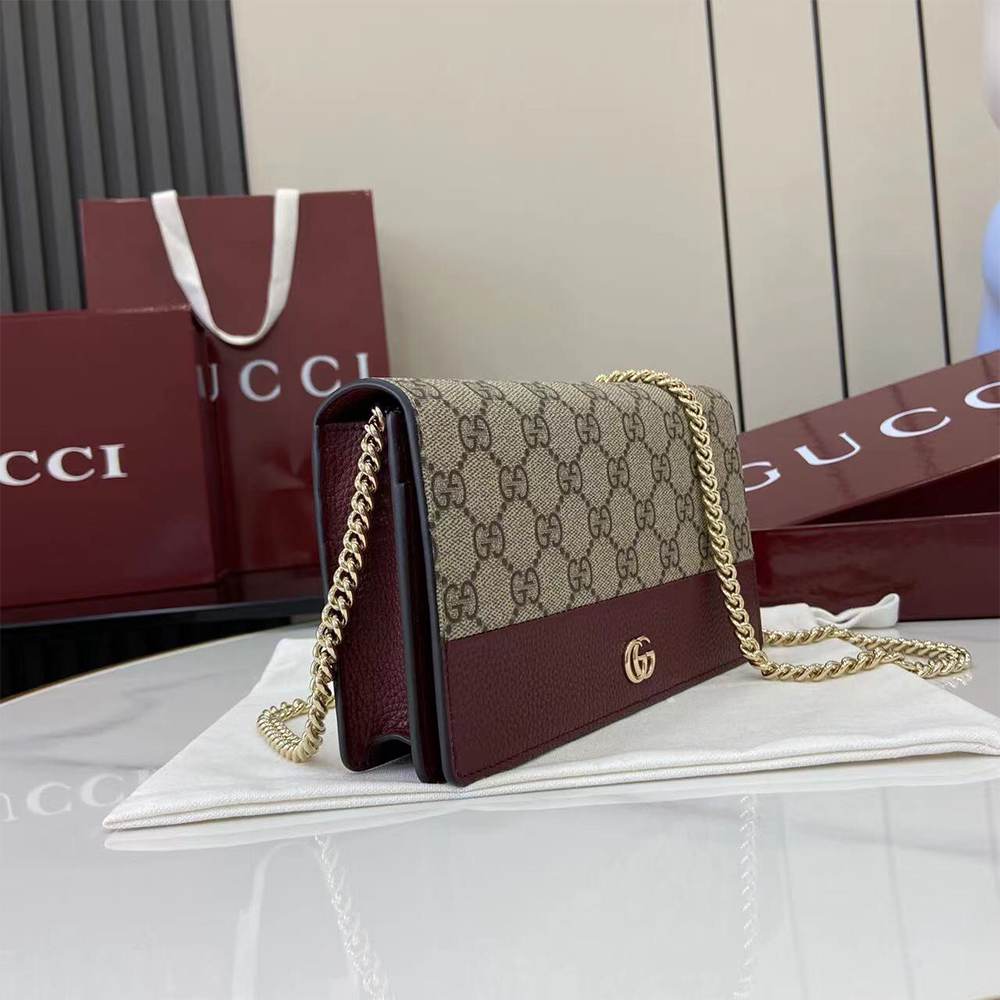 Bi-color GG Marmont wallet on chain