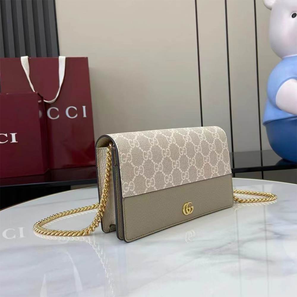 Bi-color GG Marmont wallet on chain