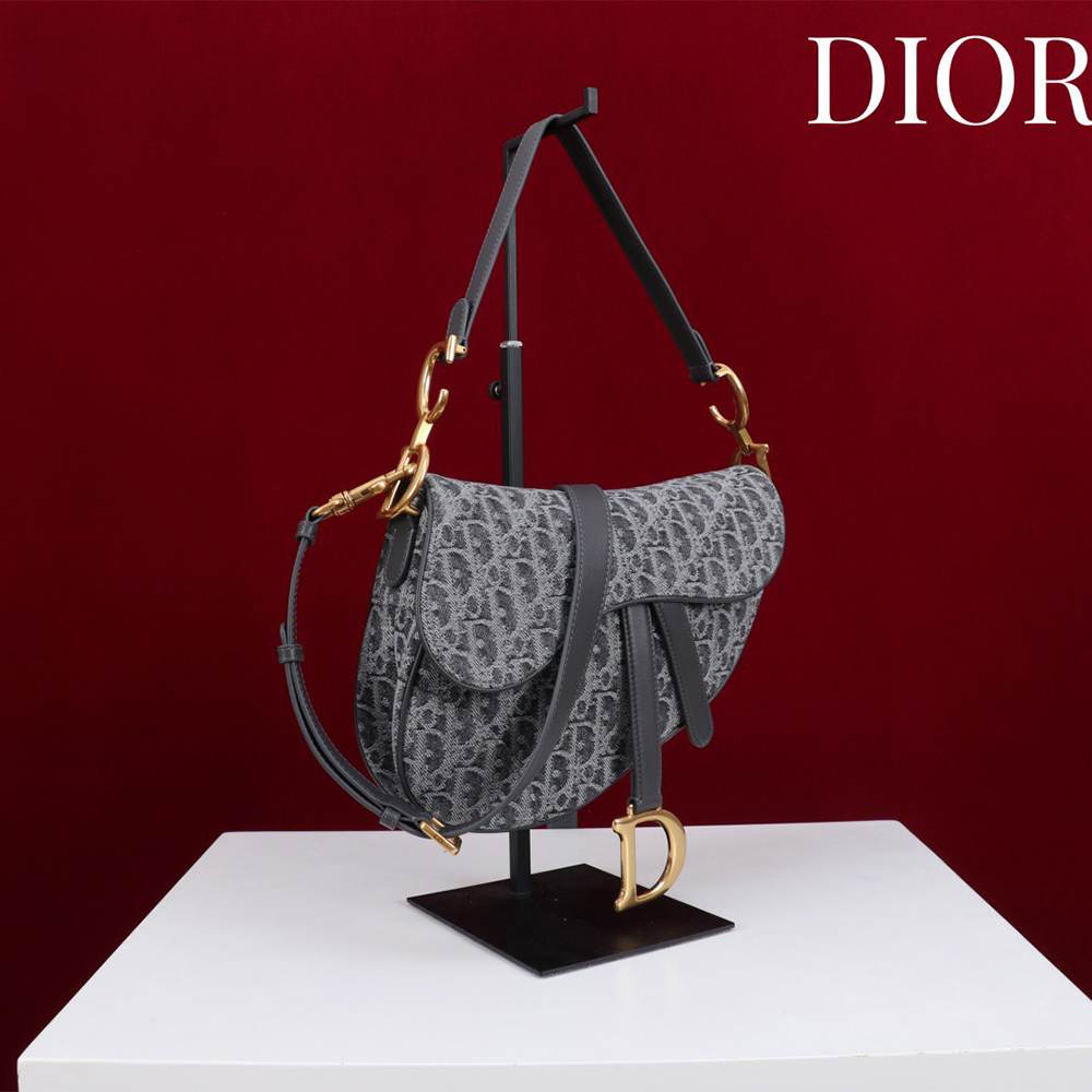 D10r Saddle Bag with Strap