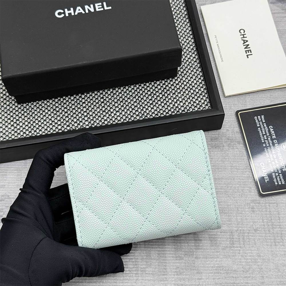 Ch**el Matelasse Classic Small Flap Tri-fold wallet